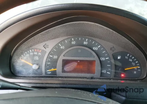 2004 Mercedes-Benz G 500 z USA, uszkodzony, nr VIN WDCYR49EX4X150557